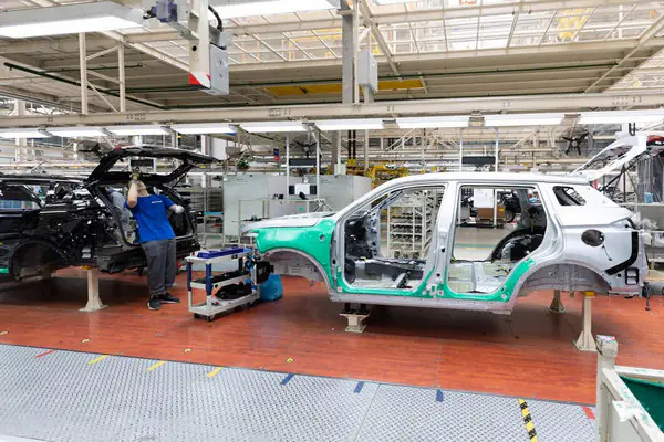 Tiers en la cadena de suministro de automóviles